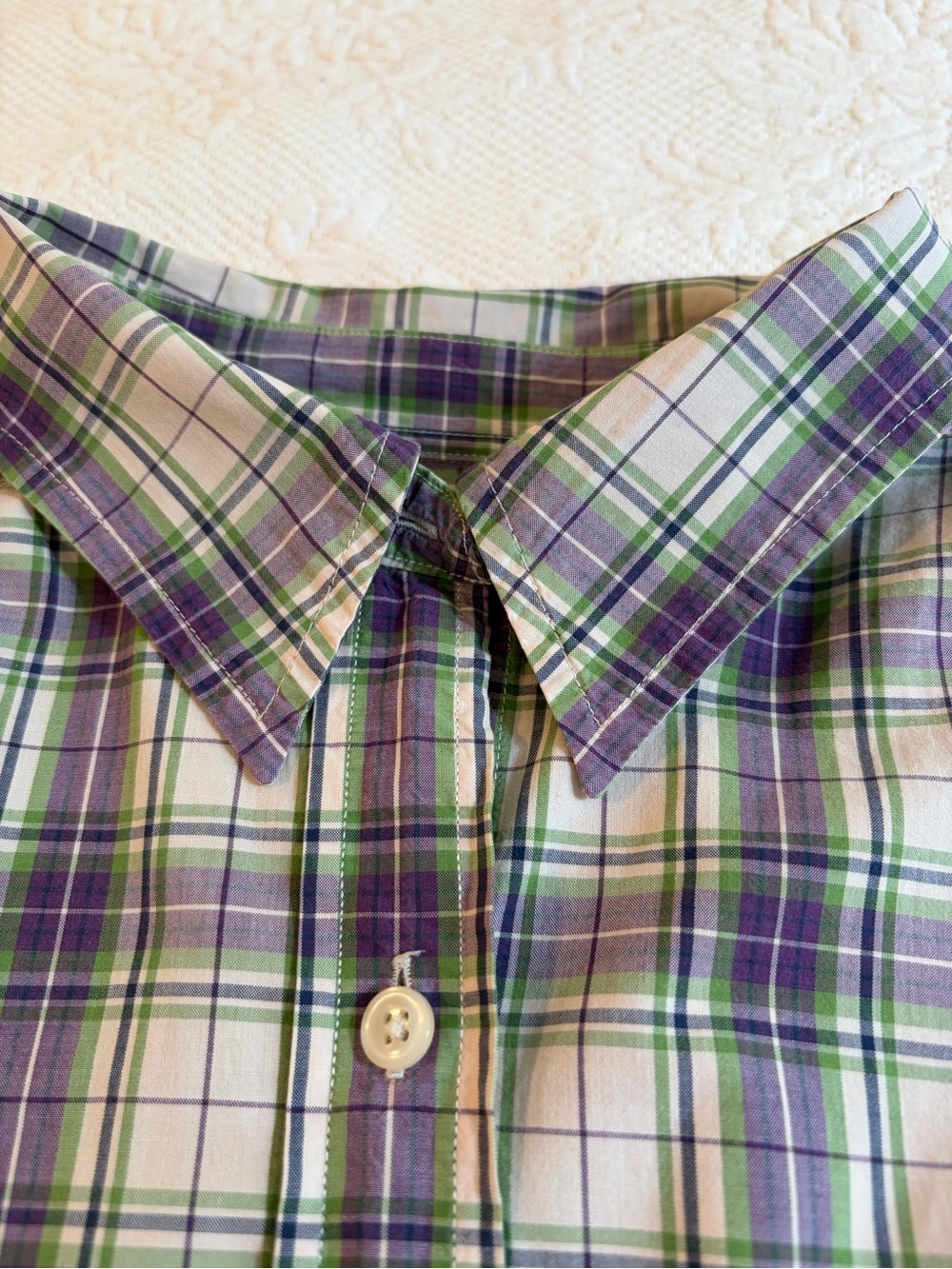 Abercrombie & Fitch Short-Sleeve Plaid Button-Down — Green & Purple- Size M - Picture 5 of 6